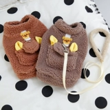 Плотная снежная снежная собачья щенка для собачьих собак.