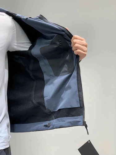 Дорожная водонепроницаемая ветрозащитная демисезонная куртка для отдыха с капюшоном, осенняя