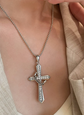 s925纯银皇冠十字架吊坠女欧美风男女同款设计感小众吊坠高级百搭