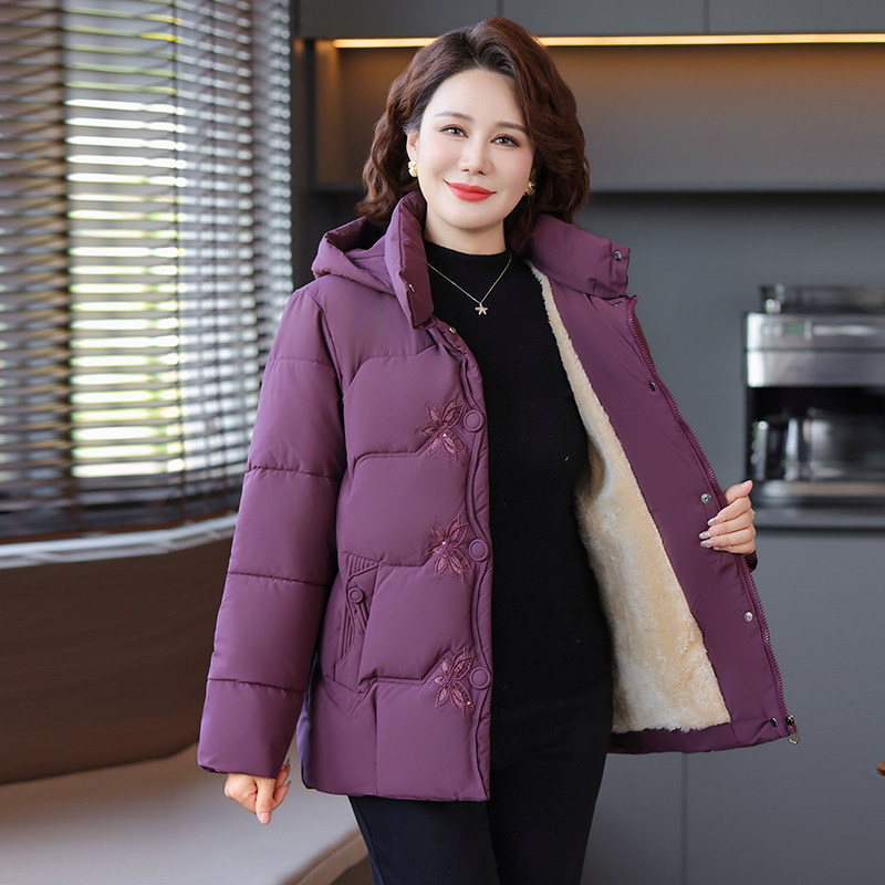 2025新款妈妈冬装高级感国风外套中老年女装奶奶冬季大码保暖棉袄-图1