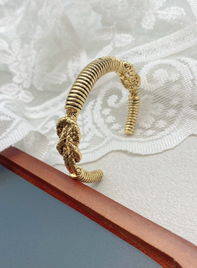 铜铸镀金绿松石复古金属手镯女