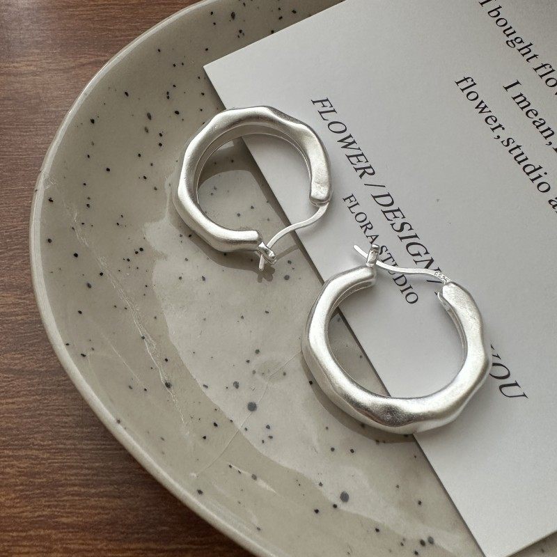 S925纯银韩版小众设计感基础款大耳圈韩式风时髦INS风质感耳扣,淘宝优惠券,粉丝福利购,淘宝优惠卷