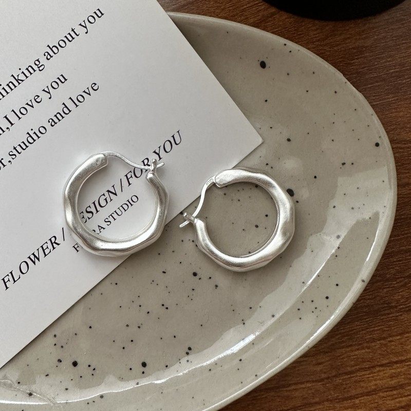 S925纯银韩版小众设计感基础款大耳圈韩式风时髦INS风质感耳扣,淘宝优惠券,粉丝福利购,淘宝优惠卷