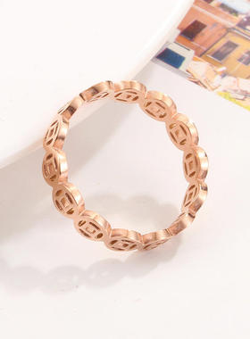 日韩版镂空铜钱币戒指女款钛钢镀18k玫瑰金指环情侣戒指