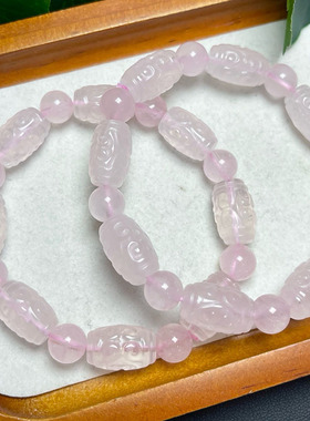 天然粉水晶回纹桶珠手链 男女单圈雕刻粉水晶手串饰品DIY配珠礼物