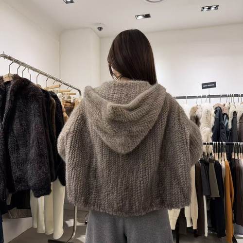 爱情的模漾  韩国代购 PD135（underkey）貴氣水貂毛連帽外套 - 图0