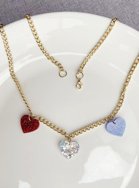 P独立日时尚金粉爱心桃心字母五星短款亚克力项链挂链锁骨链