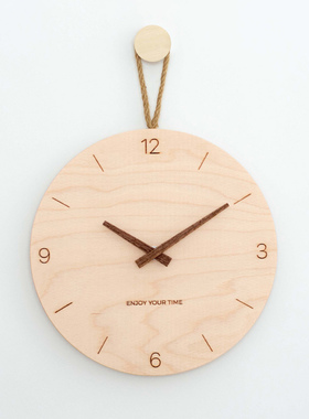 北欧简约木制麻绳挂钟创意高级感日式原木钟表客厅书房墙面装饰品