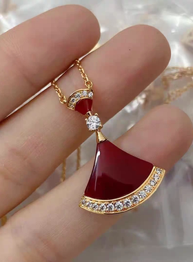 轻奢镀18k玫瑰金大小裙子扇形项链女士白贝母扇子满钻锁骨链吊坠