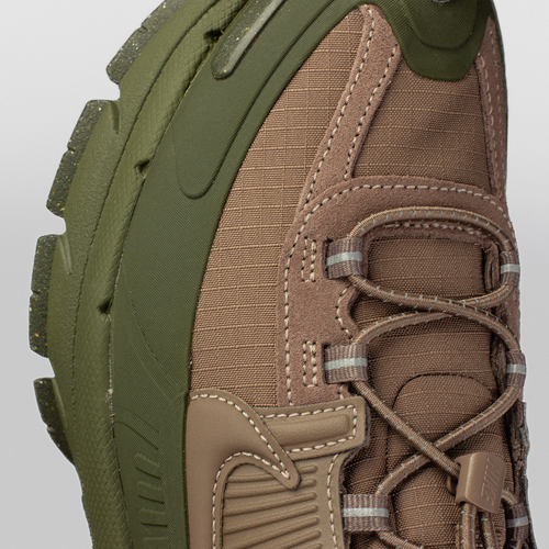 NIKE ZOOM VOMERO 5 ROAM 舒适防水低帮城市通勤跑步鞋FV2295-201 - 图1