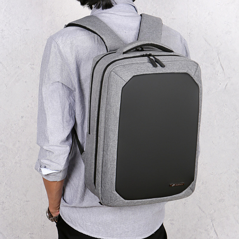 卡帝乐鳄鱼休闲大容量2020电脑包 卡帝乐鳄鱼赛朗双肩背包