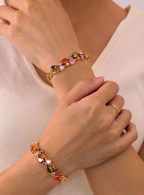 新款时尚简约手链优雅气质复古风法式女轻奢彩色锆石手饰饰品手链
