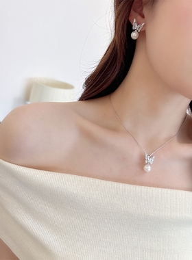 新款蝴蝶珍珠耳环项链首饰套装高级感耳钉锁骨链吊坠女百搭配饰