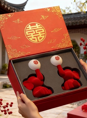 新中式红色龙形树脂囍字摆件