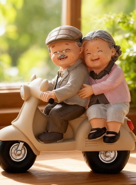 复古老人情侣摩托车造型摆件