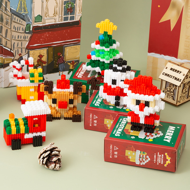 Prize Elk Assembled Christmas Building Blocks