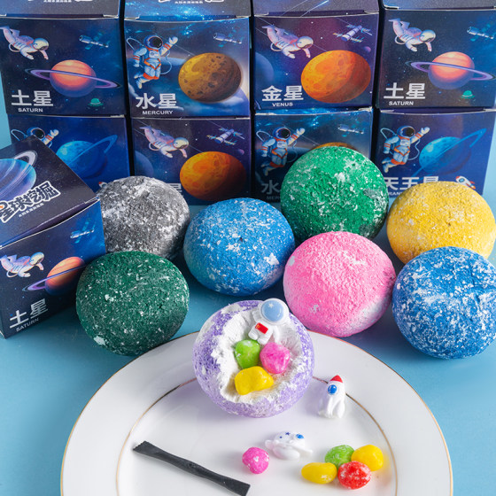 Creative planet educational archaeological excavation toys allow children to experience the fun of treasure hunting, kindergarten birthday gift