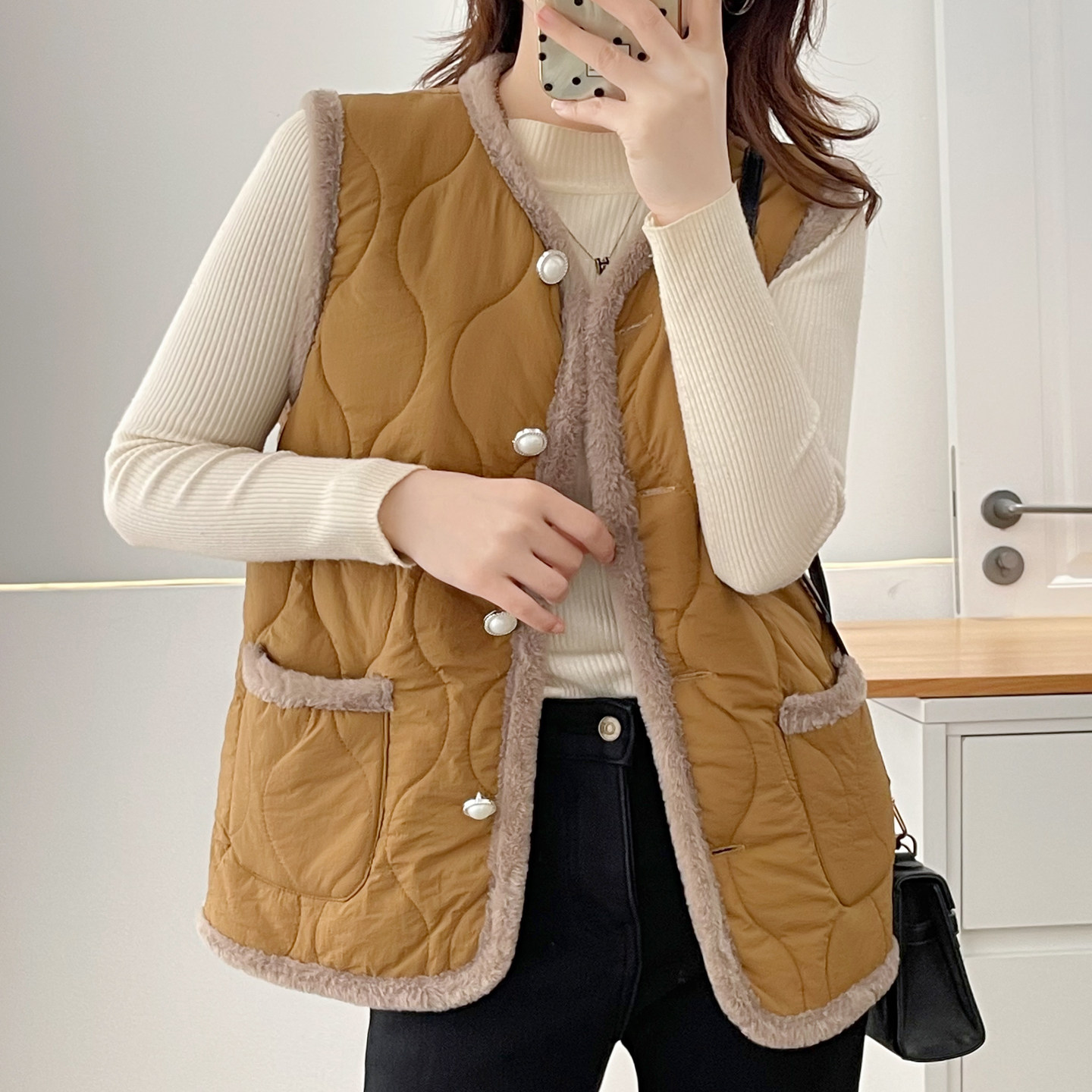 时尚洋气加绒保暖马甲胖mm无袖叠穿坎肩宽松遮肚子200斤大码女装,淘宝优惠券,粉丝福利购,淘宝优惠卷