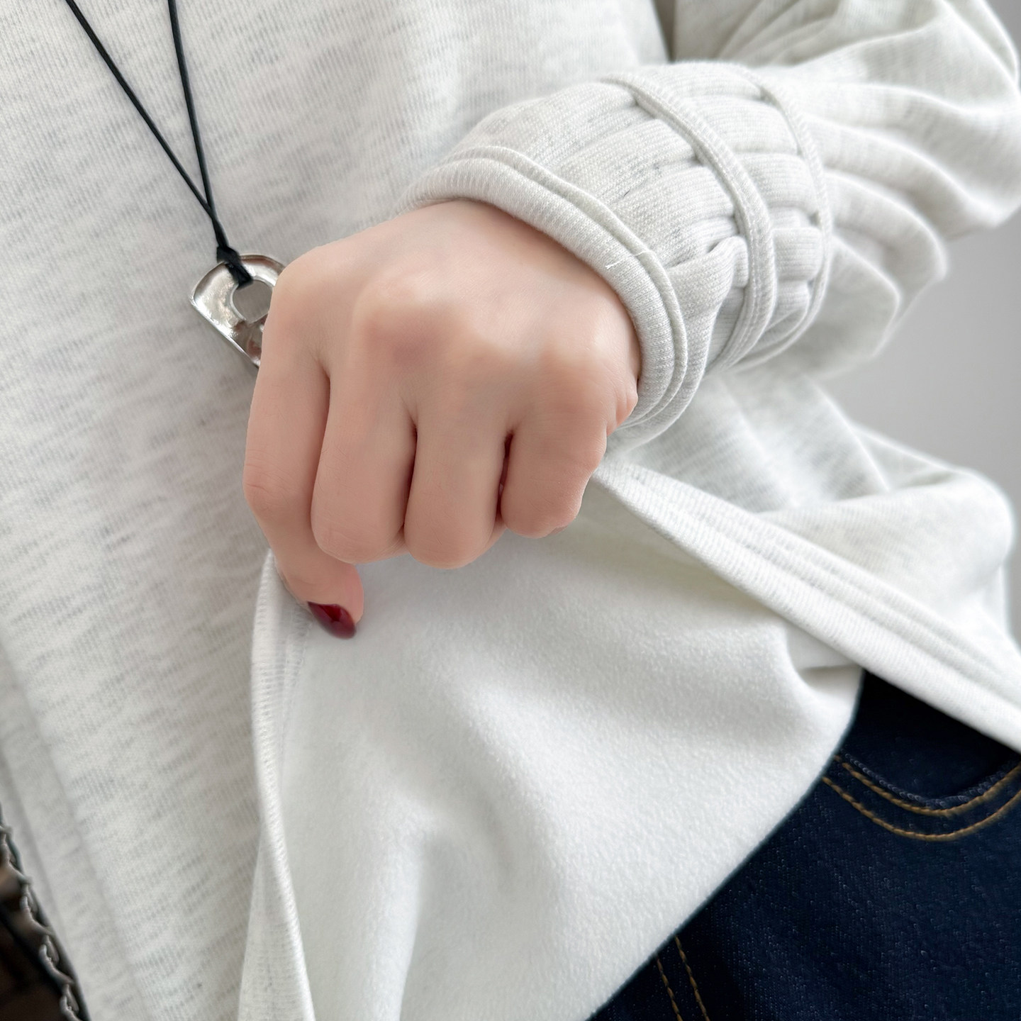 大码女装半高领加厚刺绣设计感打底衫200斤胖mm压褶收口袖绒衫韩,淘宝优惠券,粉丝福利购,淘宝优惠卷