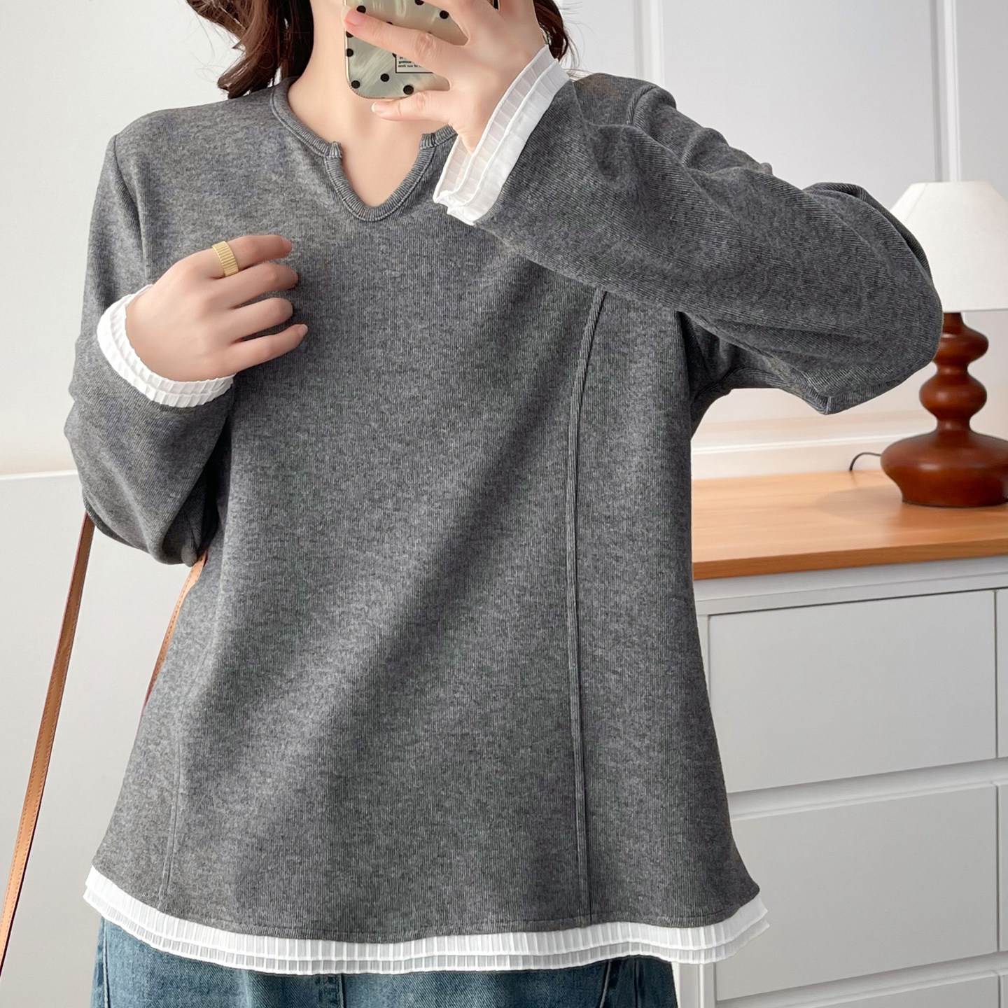 冬季设计感大码女装宽松藏肉显瘦打底衫胖mm长袖蕾丝拼接洋气上衣,淘宝优惠券,粉丝福利购,淘宝优惠卷