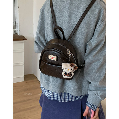 复古可爱压花双肩小包包女式2025新款秋冬高级感韩系时尚通勤背包 - 图3