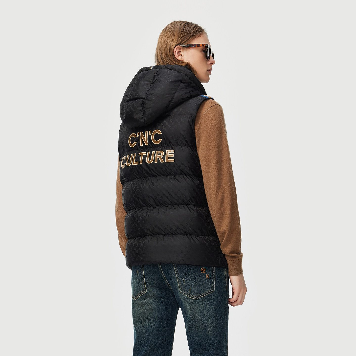 CNC男装25秋冬新款满版提花刺绣男羽绒马甲冬季保暖厚款羽绒背心,淘宝优惠券,粉丝福利购,淘宝优惠卷