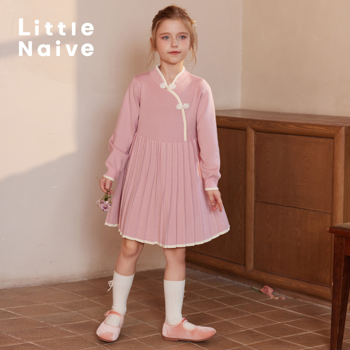 LittleNaive儿童连衣裙春秋新款立领压褶旗袍女童新中式针织裙,淘宝优惠券,粉丝福利购,淘宝优惠卷