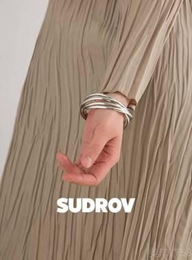 高档素觉众设计师款个手镯女小五环镯子银经典百搭92性5镯