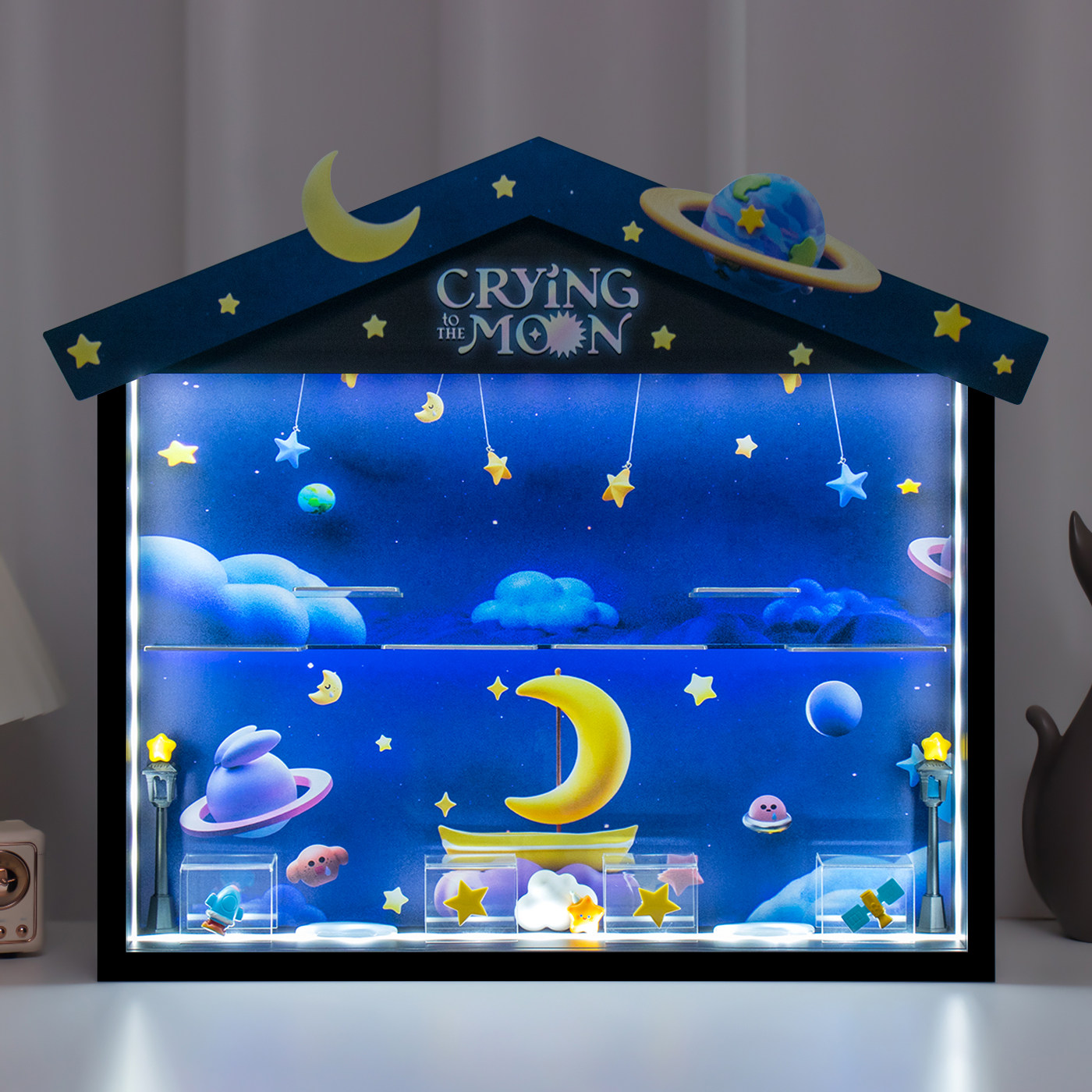 适用POPMART泡泡玛特哭娃CRYBABY出走的月亮系列盲盒场景展示盒,淘宝优惠券,粉丝福利购,淘宝优惠卷