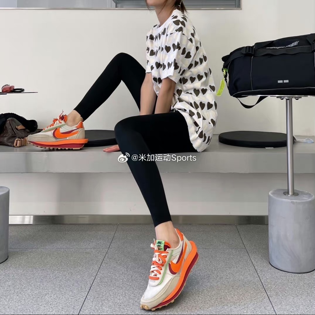 耐克 Sacai x Nike x Clot Lewaffle解构米橙红冠希休闲鞋DH1347-图0