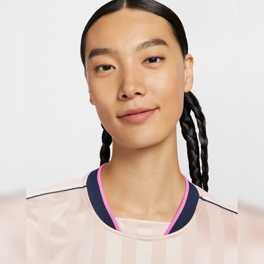 NIKE耐克女子足球风运动休闲印花长袖T恤IM7453-667,淘宝优惠券,粉丝福利购,淘宝优惠卷