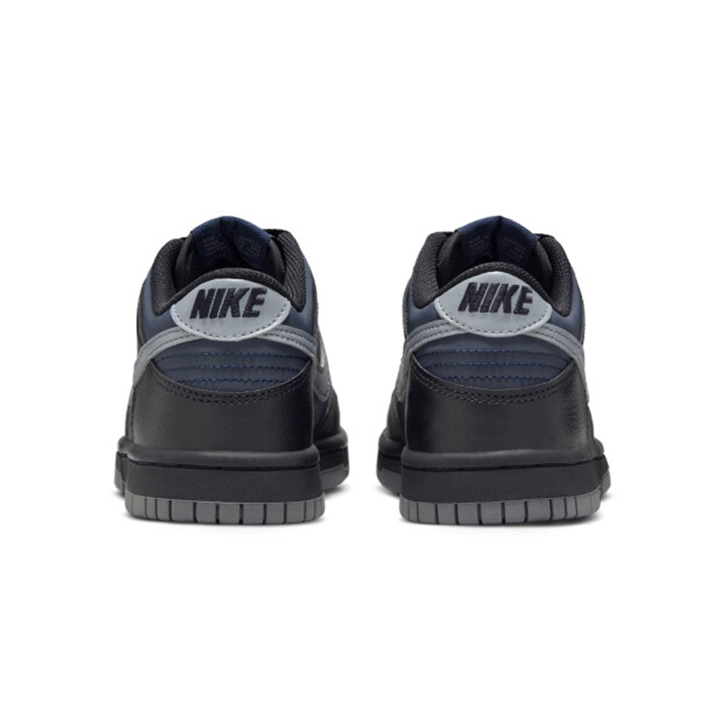 NIKE耐克男大童NIKE DUNK LOW GS运动休闲鞋HQ3815-001