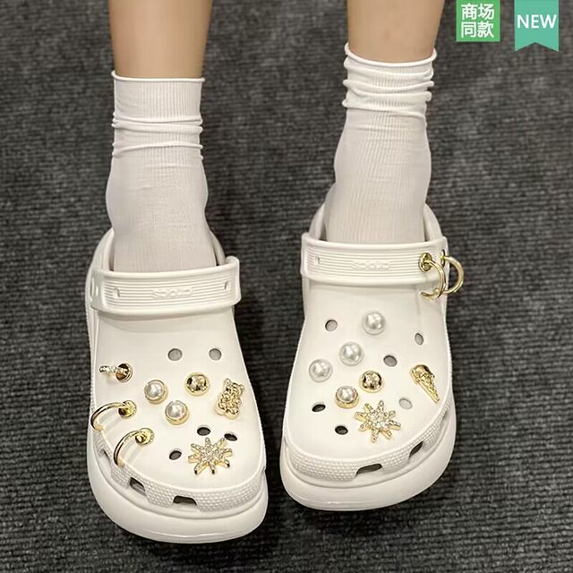 New CROCS Girls' Cave Shoes Metal Diamond Series Disassembly Shoe Accessories Cave Hole Shoes Flower