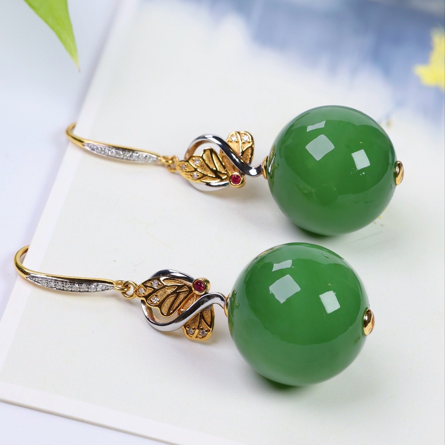 天然和田玉碧玉老料阳绿圆珠耳坠耳钩18k金镶嵌玉石耳饰送礼物,淘宝优惠券,粉丝福利购,淘宝优惠卷