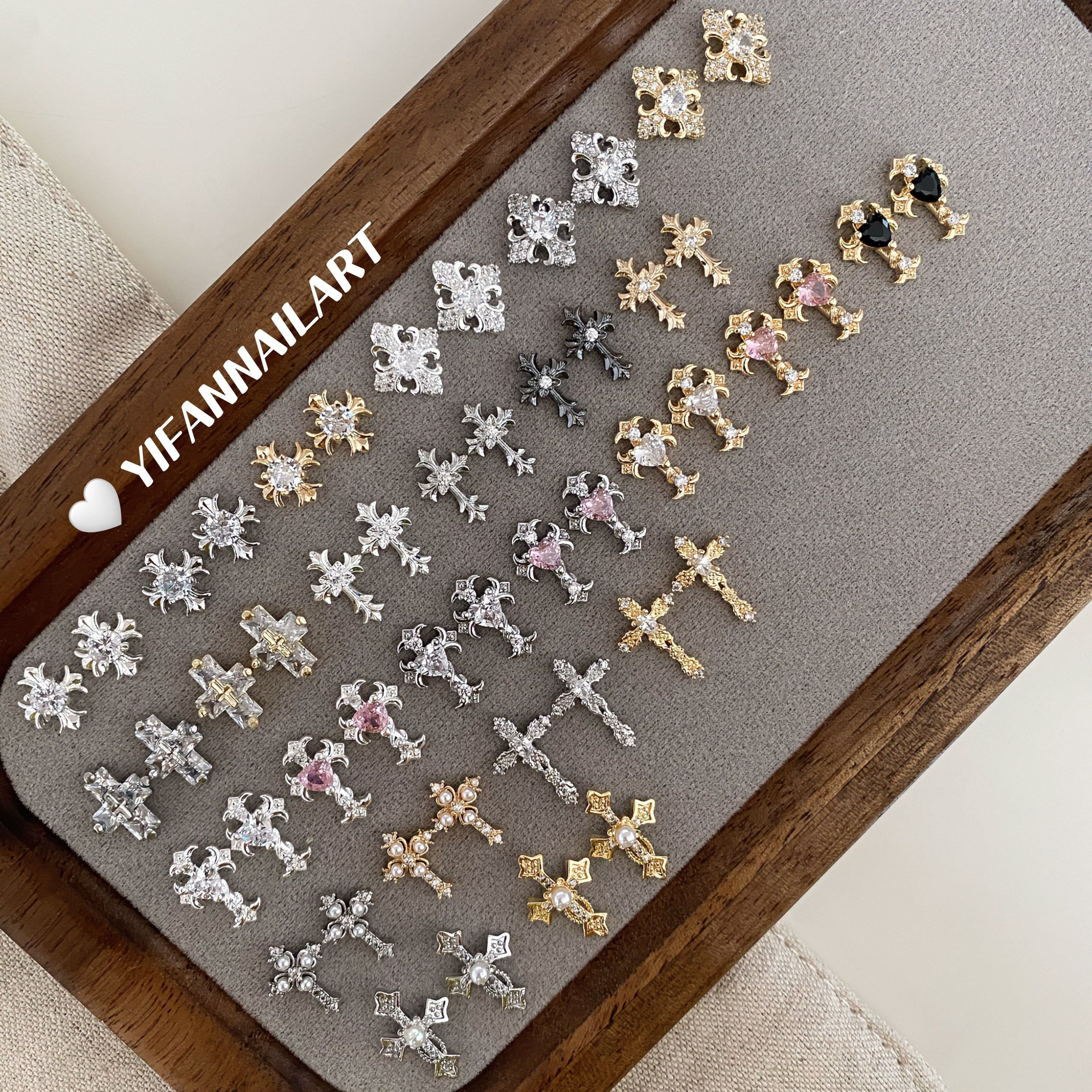 YIFANNAIL【辣妹风】珍珠十字星 镶钻十字架美甲饰品R89,淘宝优惠券,粉丝福利购,淘宝优惠卷