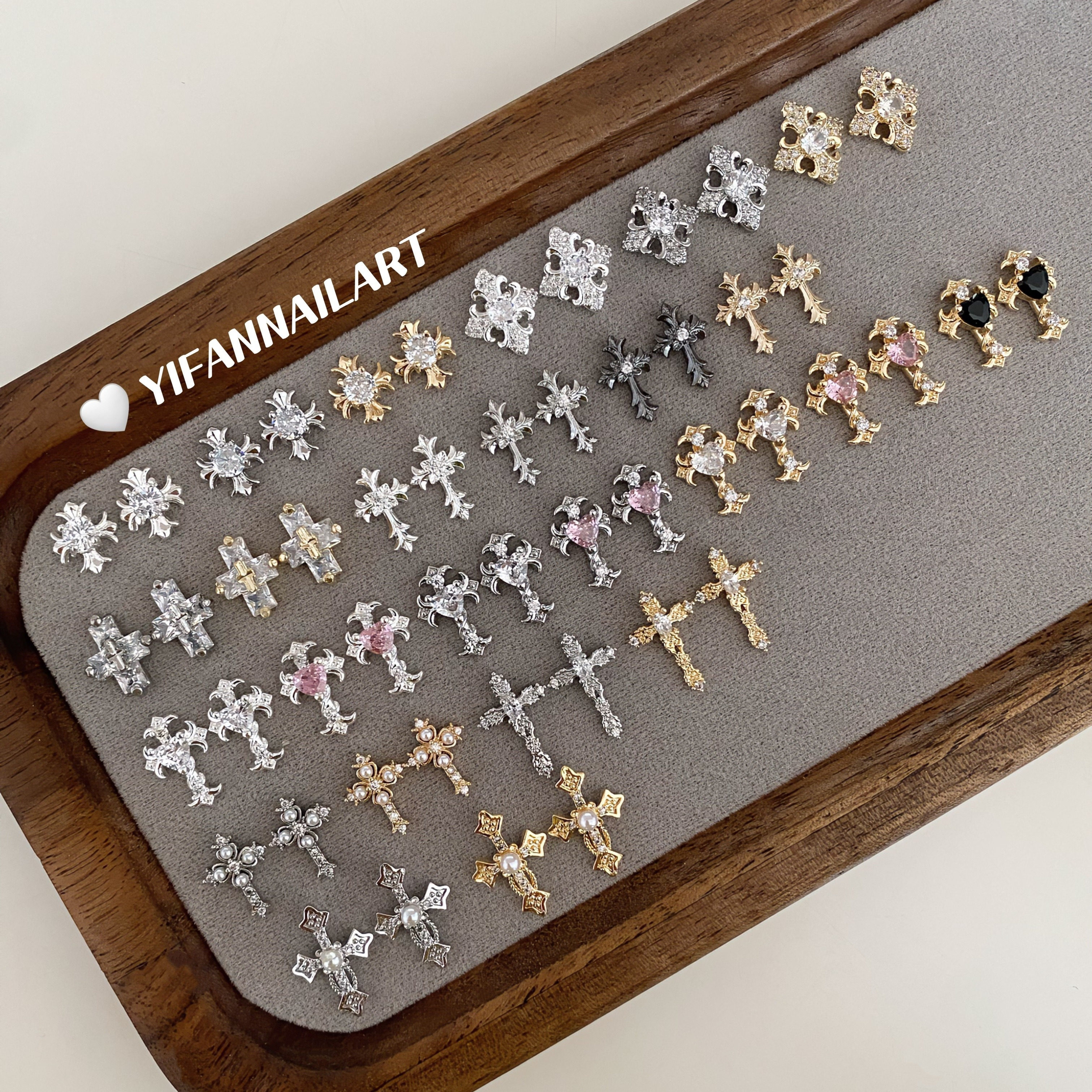 YIFANNAIL【辣妹风】珍珠十字星 镶钻十字架美甲饰品R89,淘宝优惠券,粉丝福利购,淘宝优惠卷