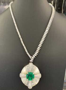 天然海水珍珠母贝吊坠项链925纯银镶锆石不对称链人造祖母绿 俏立