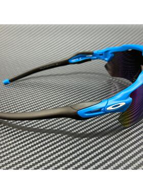 Oakley奥克利OO9208 F1磨砂蓝宝石偏光男士65 mm太阳眼镜