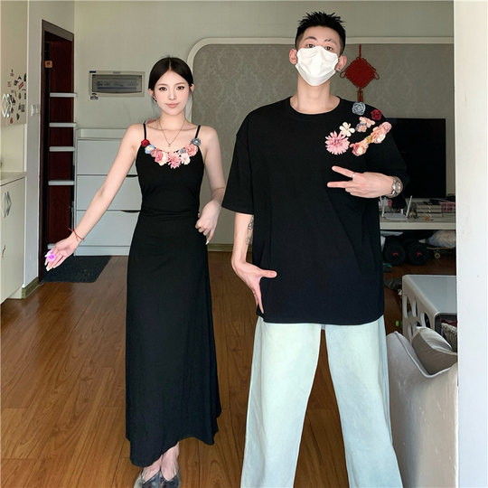 小众设计感情侣装夏季2025韩版短袖T恤女连衣裙法式一裙一衣ins潮