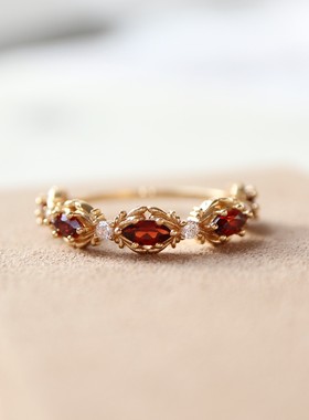 红女巫。日系复古天然红色石榴石戒指新年红本命红色饰品s925银饰