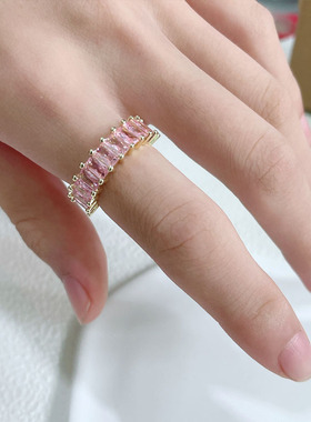 轻奢粉色满钻开口戒指