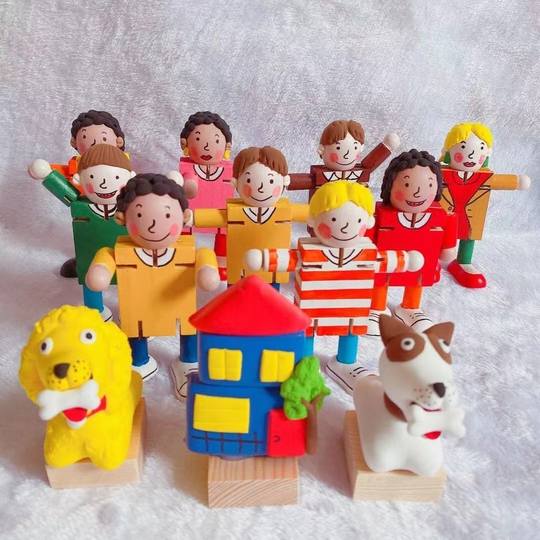 The finished set of Oxford tree model English puppets