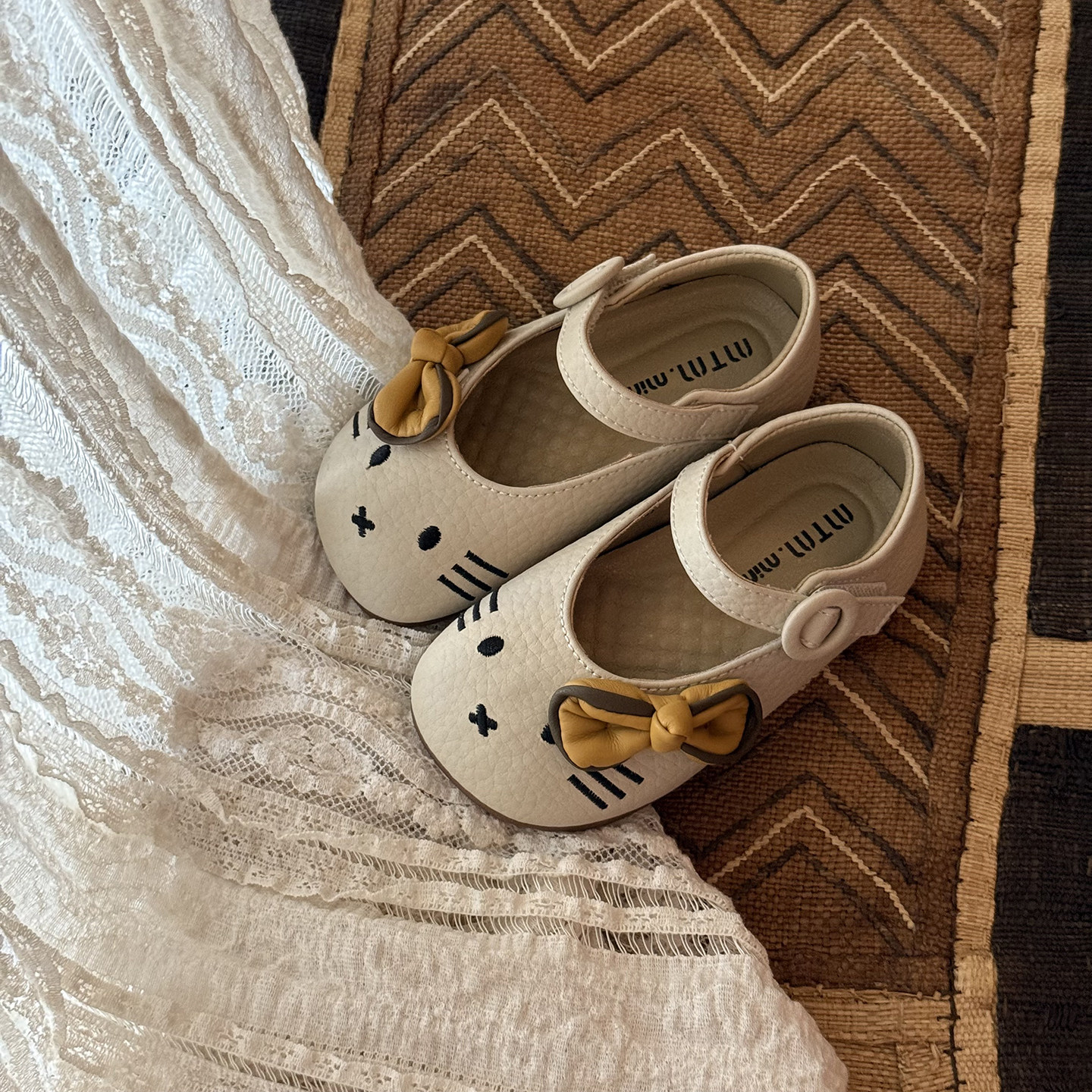 女童可爱卡通KT猫浅口学步鞋春季新款婴幼儿低帮软底魔术贴公主鞋,淘宝优惠券,粉丝福利购,淘宝优惠卷