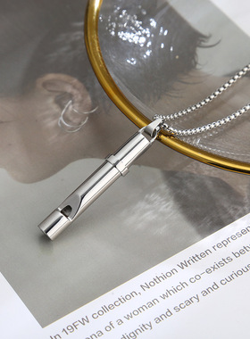 个性可吹响口哨钛钢项链饰品