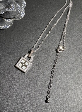 包邮黄铜2026新款母贝锁头项链耳钉耳环女轻奢风高时尚送妈妈