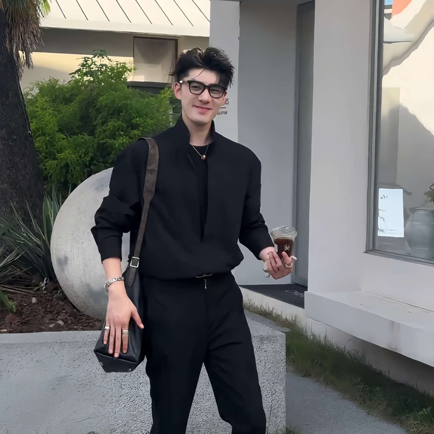 假两件白色防晒衬衫男款秋季小众不撞款穿搭立领时尚套头长袖衬衣 - 图2