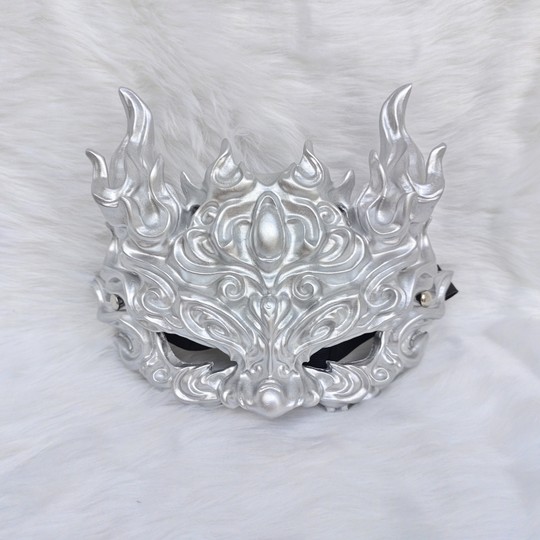 Chinese style Qilin full face mask COS dressing prop Halloween costume shooting men and women Hanfu mask adult