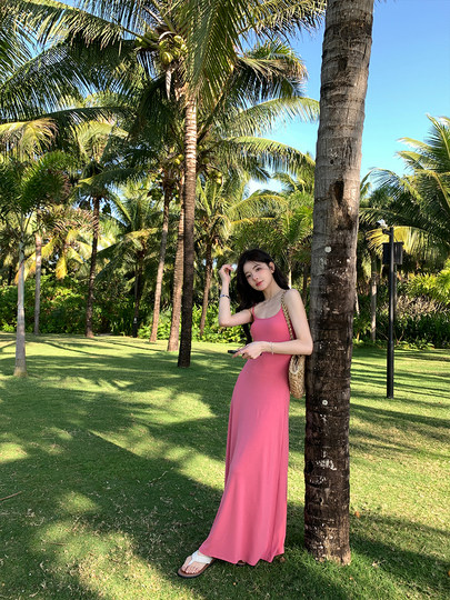 Robe Kardashian multicolore, la jupe longue à bretelles pour femmes semble mince