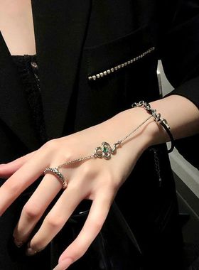 蛇形手链戒指一体女生个性嘻哈手镯暗黑风ins小众设计感高级链条