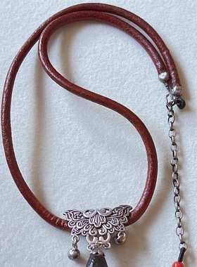 新中式国风原创天然翡翠牡丹花镶嵌达拉干沉香吊坠老银牛皮绳项链